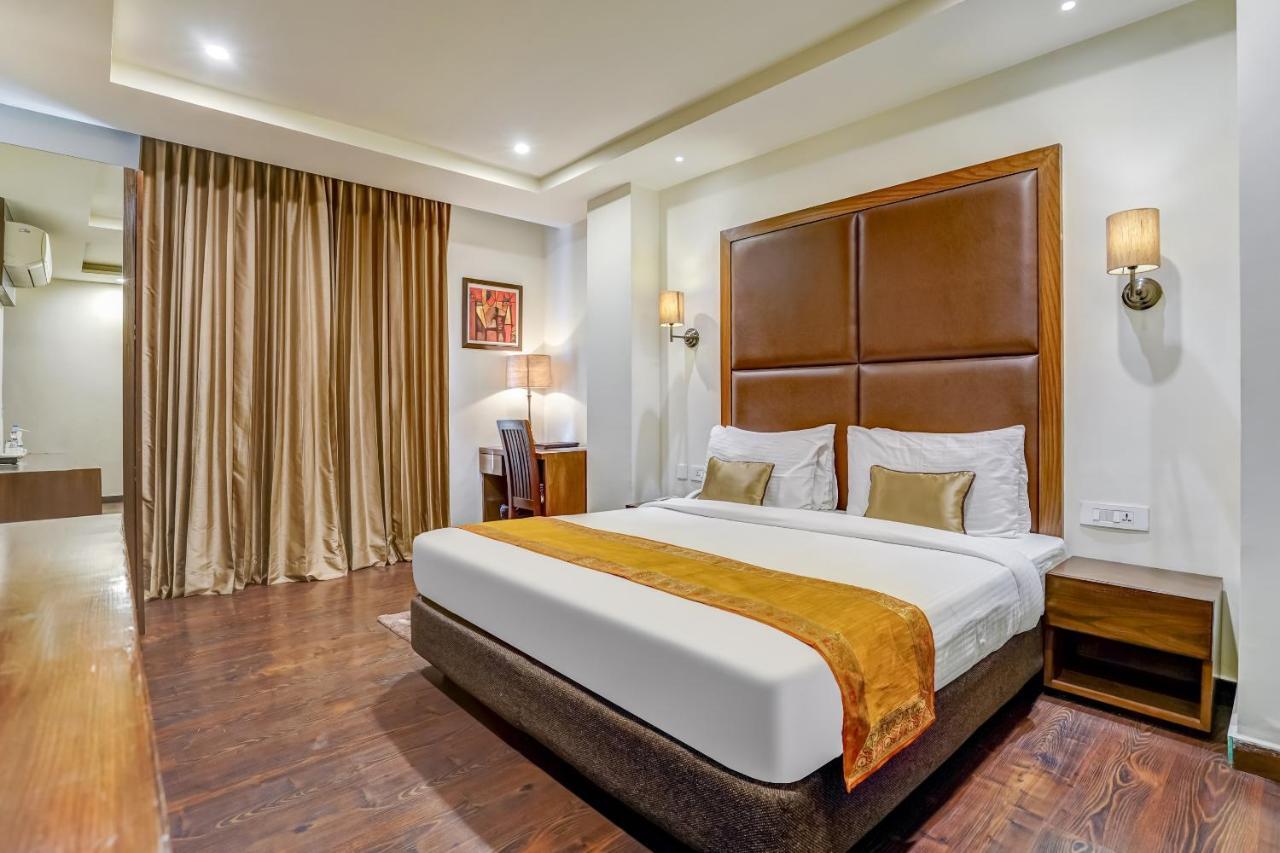 Townhouse 552Hotel Royal Court Jalandhar Bagian luar foto