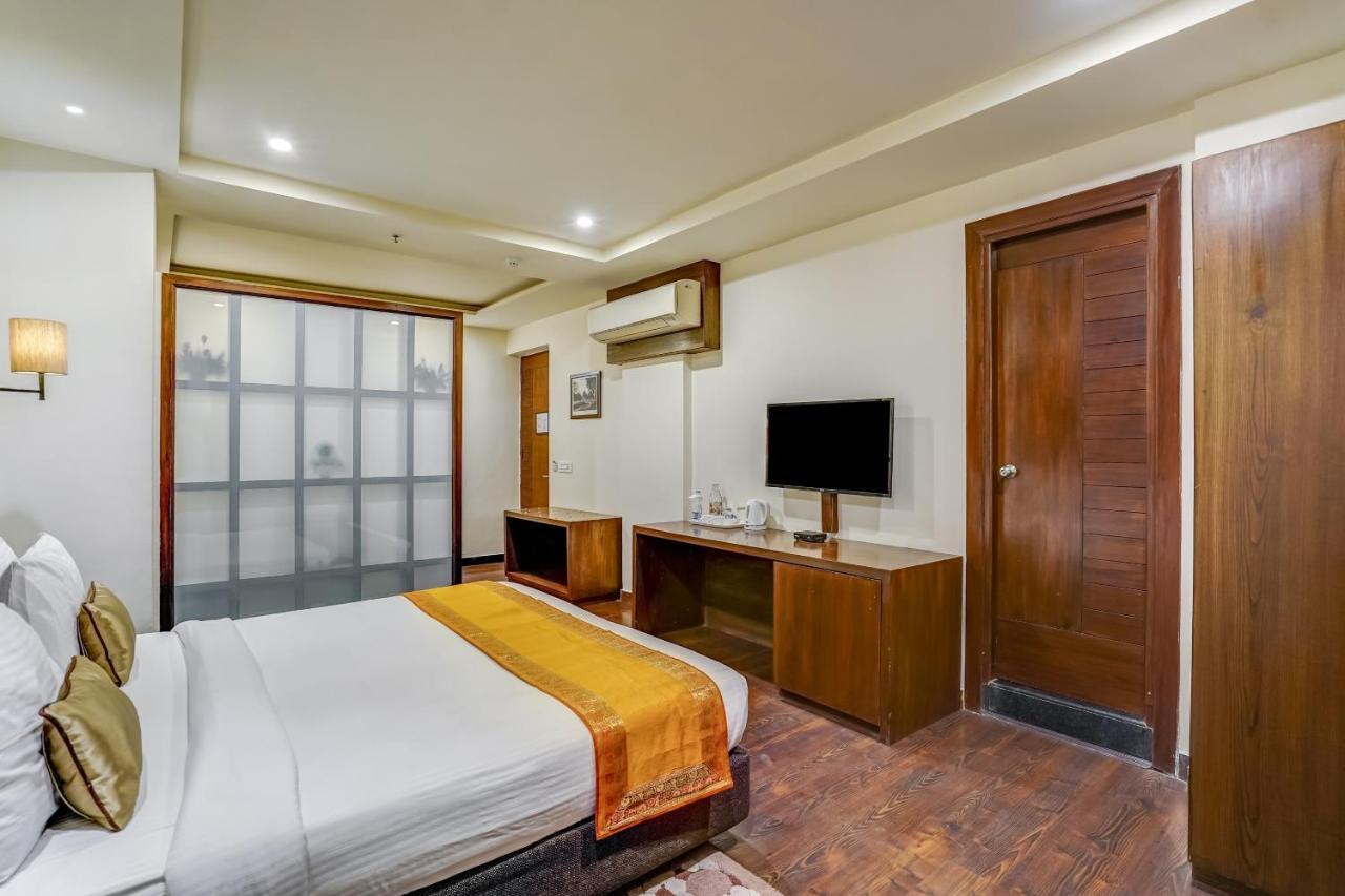 Townhouse 552Hotel Royal Court Jalandhar Bagian luar foto